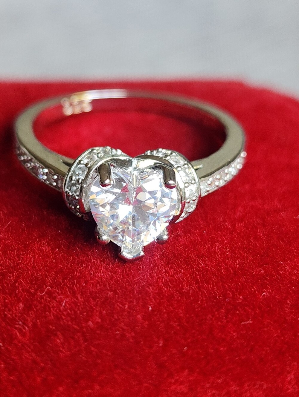 New 925 Silver Heart Shaped Diamond Ring for Women